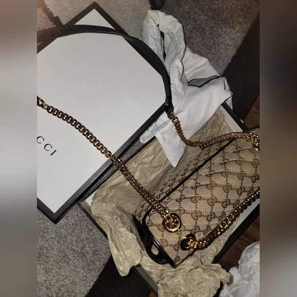 Authentic Gucci GG Marmont Matelasse Small Bag 443497 - Picture 5 of 14